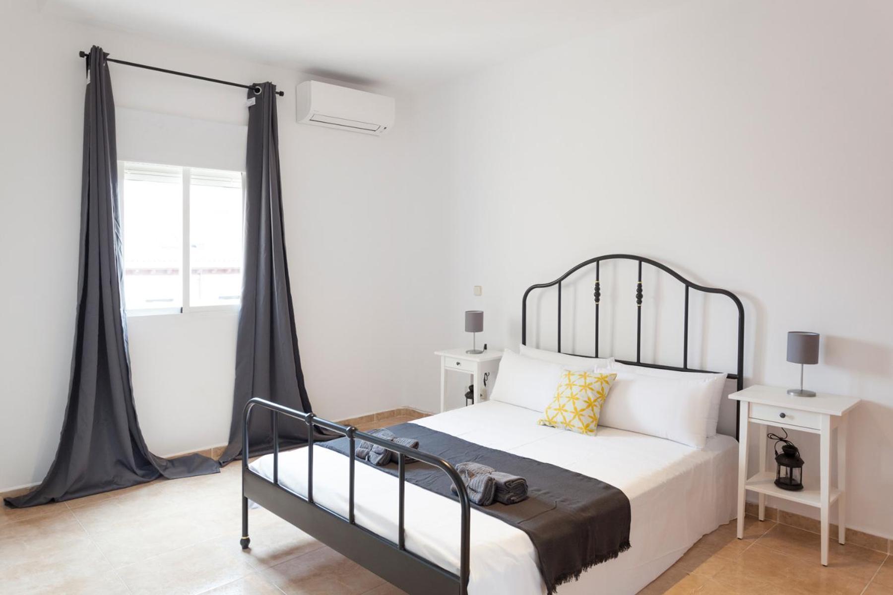 Boutique Apartments In The Heart Of Мадрид Экстерьер фото