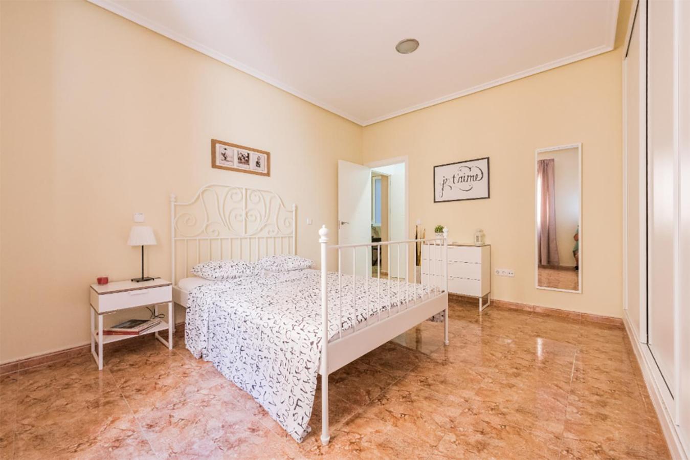 Boutique Apartments In The Heart Of Мадрид Номер фото